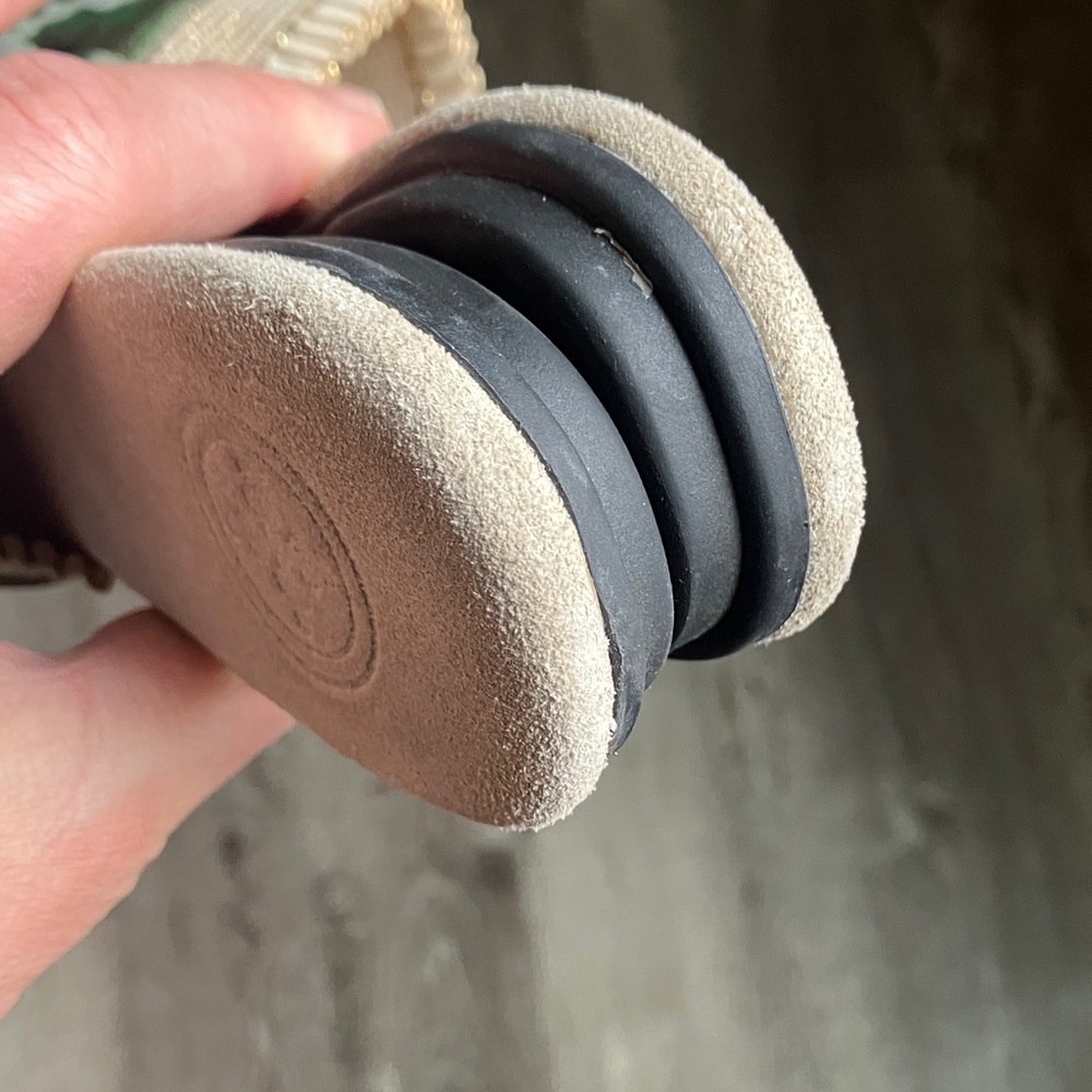 Charleston Shoe Company Blakely Camouflage Mules - Picture 14 of 17